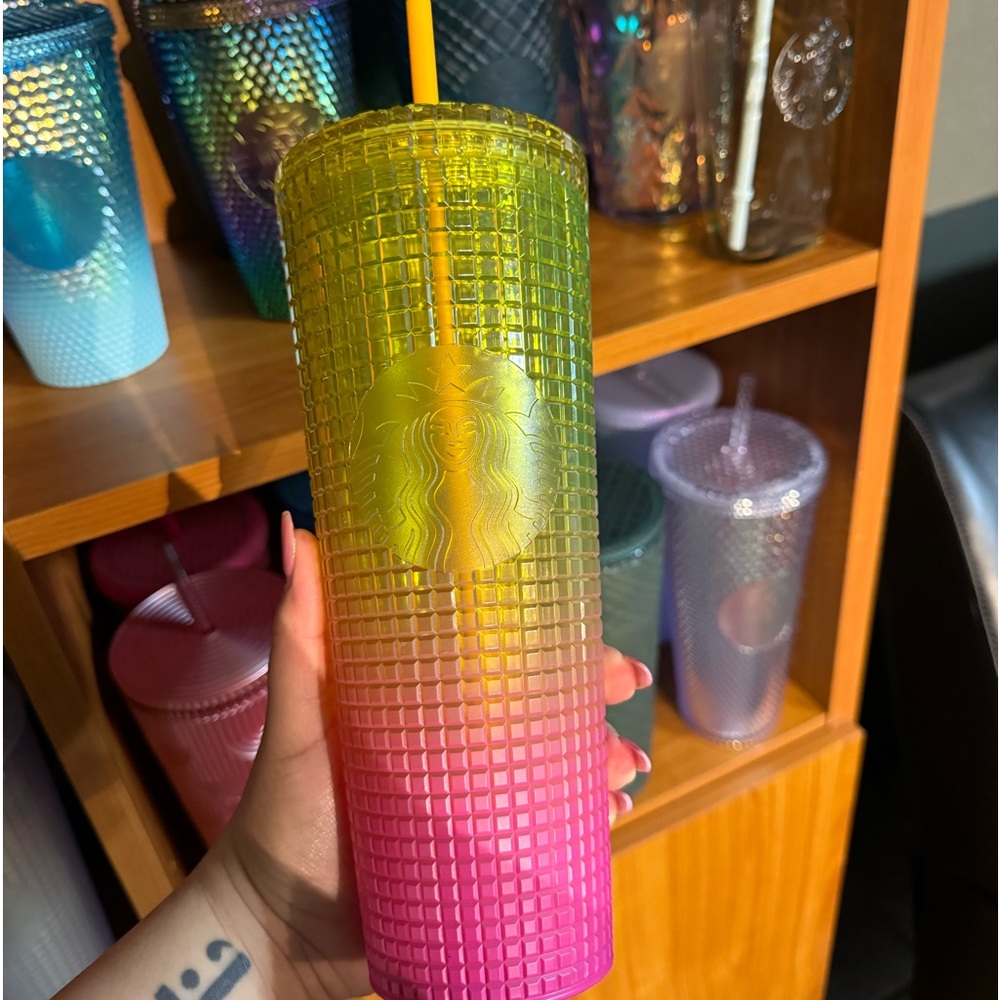 Starbucks venti cup